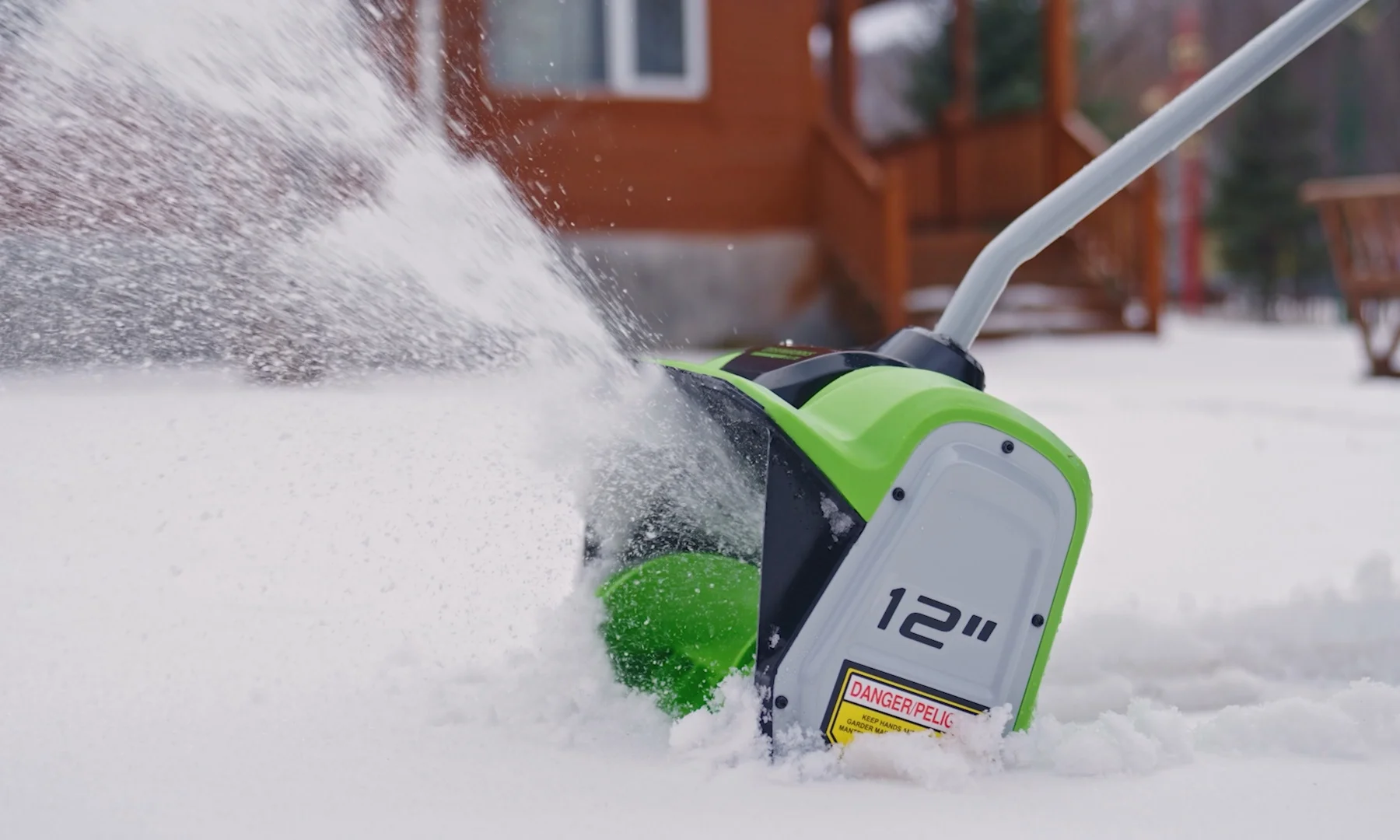 Снегоуборщик аккумуляторный Greenworks GD40SS_10