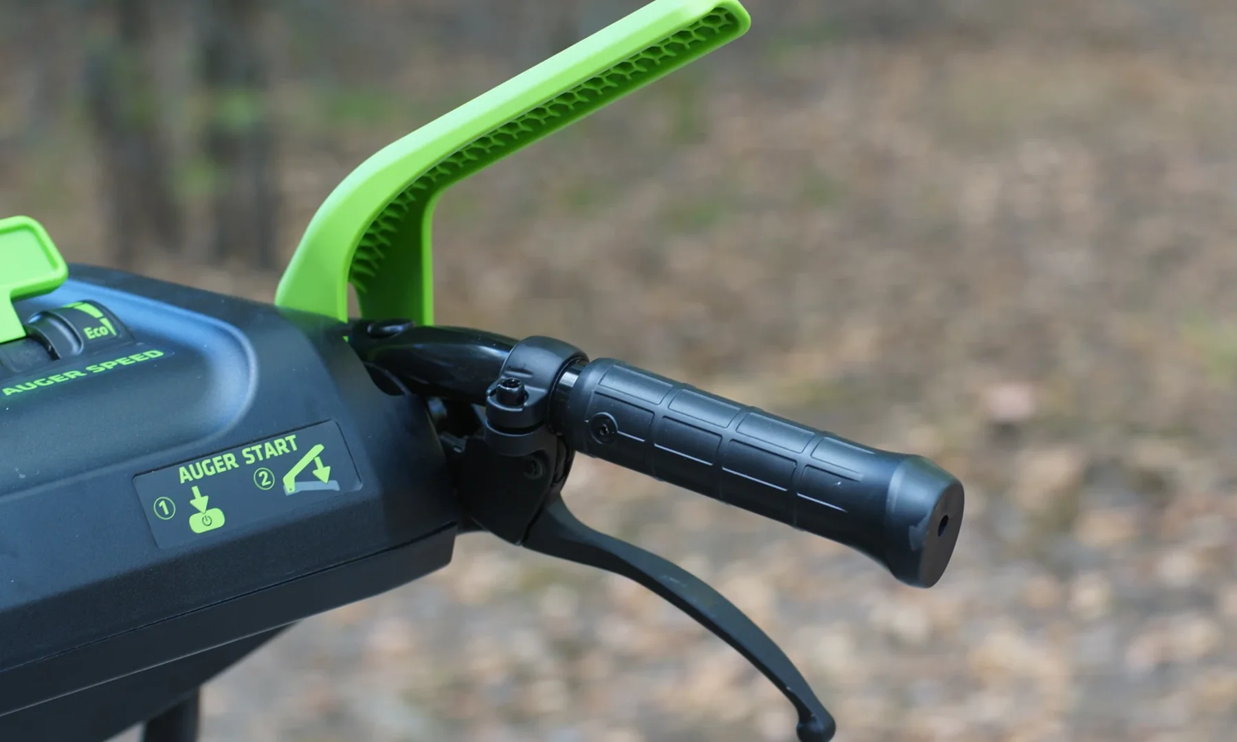 Снегоуборщик аккумуляторный Greenworks GD82ST56, 82V, 61 см, самоходный, бесщеточный, без АКБ и ЗУ (2602807)_13