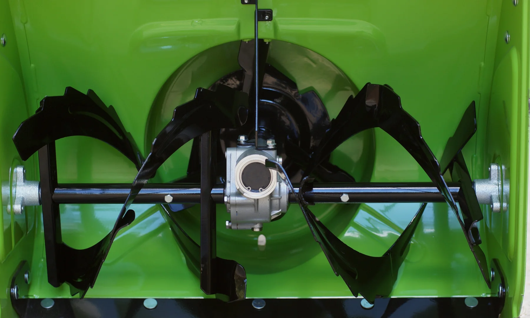Снегоуборщик аккумуляторный Greenworks GD82ST56, 82V, 61 см, самоходный, бесщеточный, без АКБ и ЗУ (2602807)_15